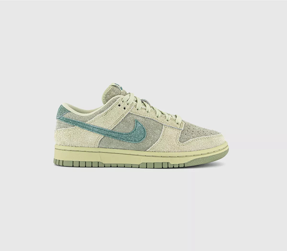 Nike Dunk Low Trainers