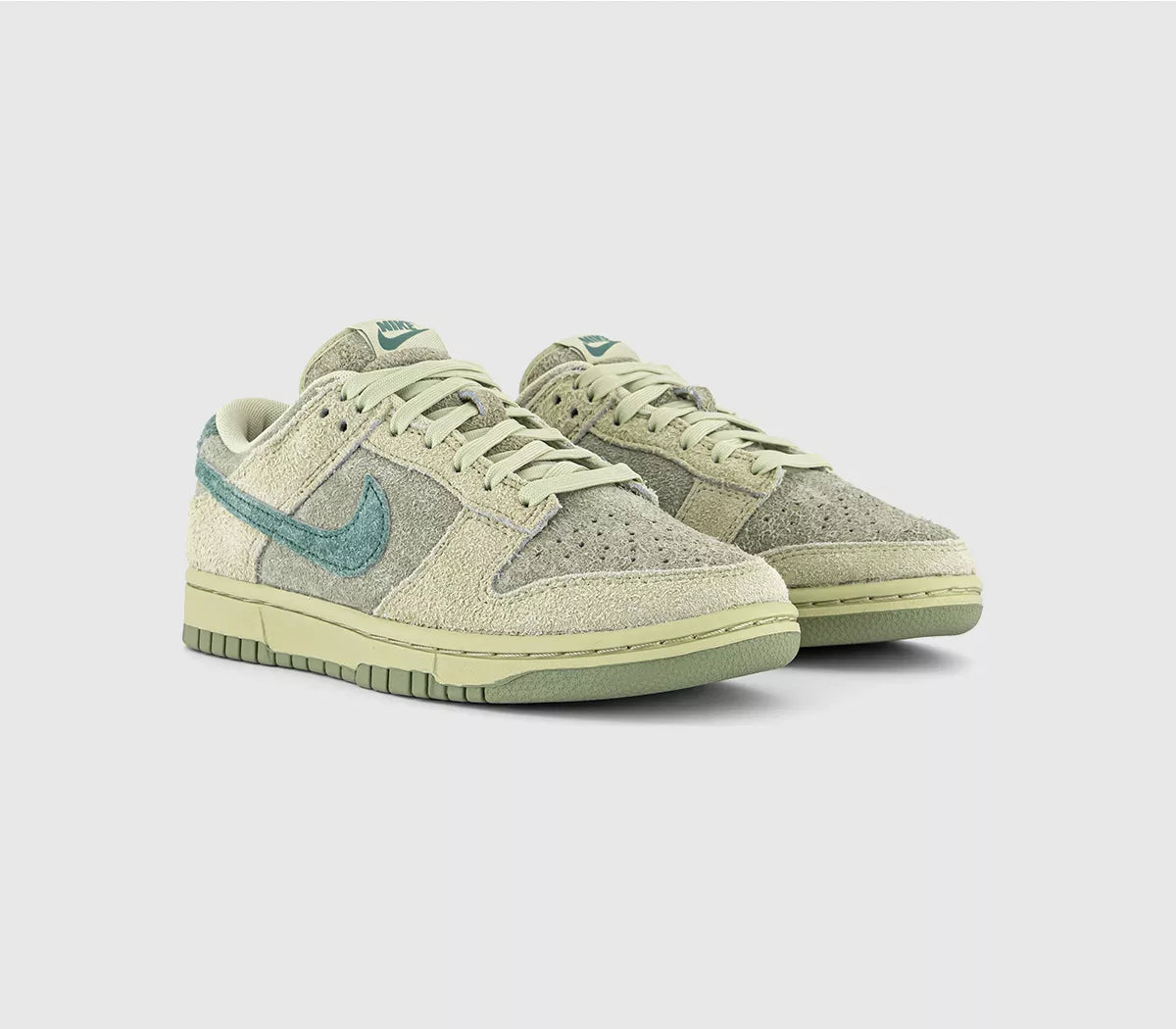 Nike Dunk Low Trainers